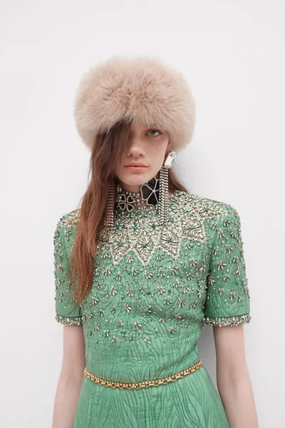 Look 14